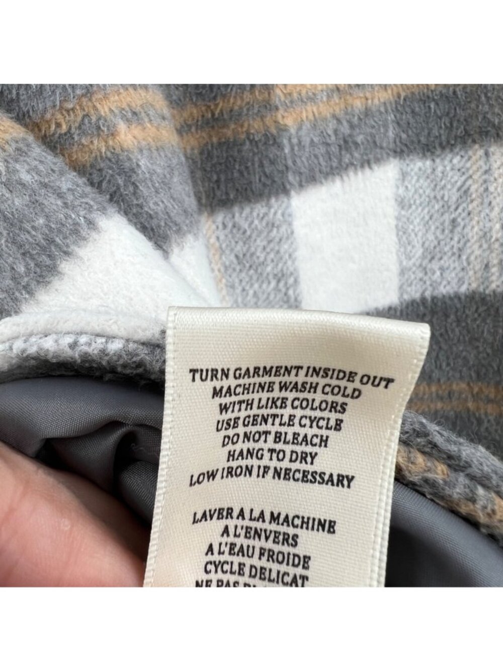 Blanknyc Plaid Shacket Jacket Gray Tan White Large Fleece Oversized Shirt Coat - Picture 12 of 14